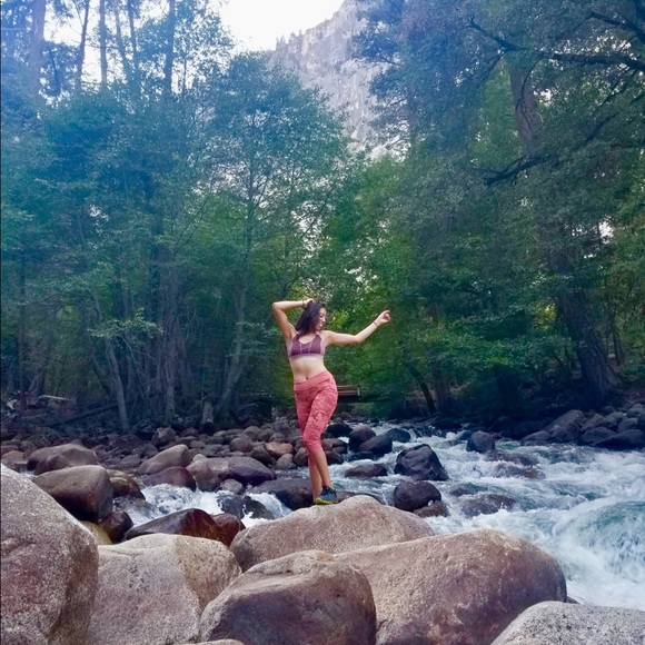 A Little About Me 🌺 - Picture 4 of 4